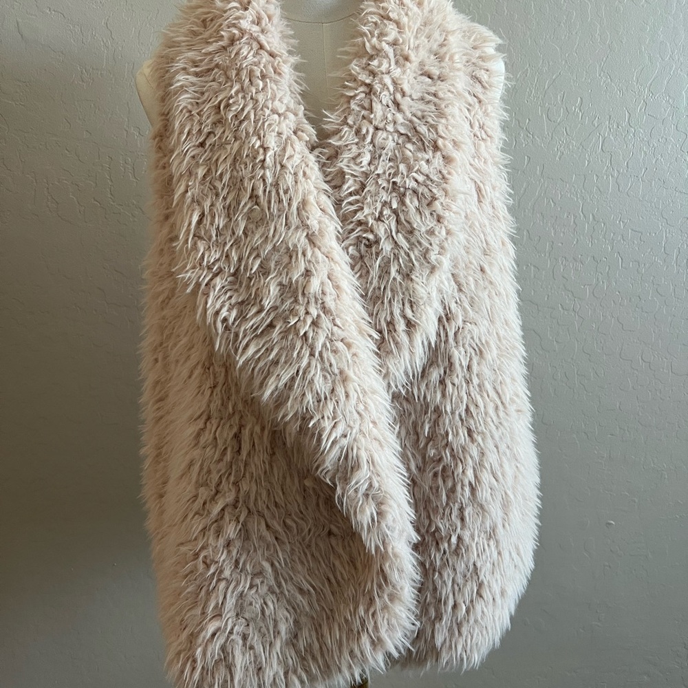 Skies Are Blue Faux Fur Open Front Vest with Pockets Size Small - Picture 6 of 12